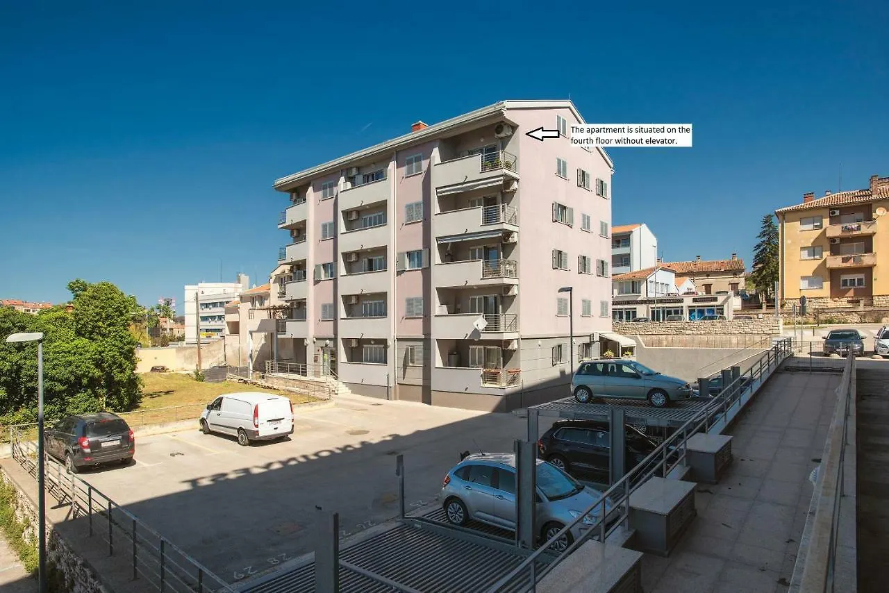 Gallery Apartment Pula